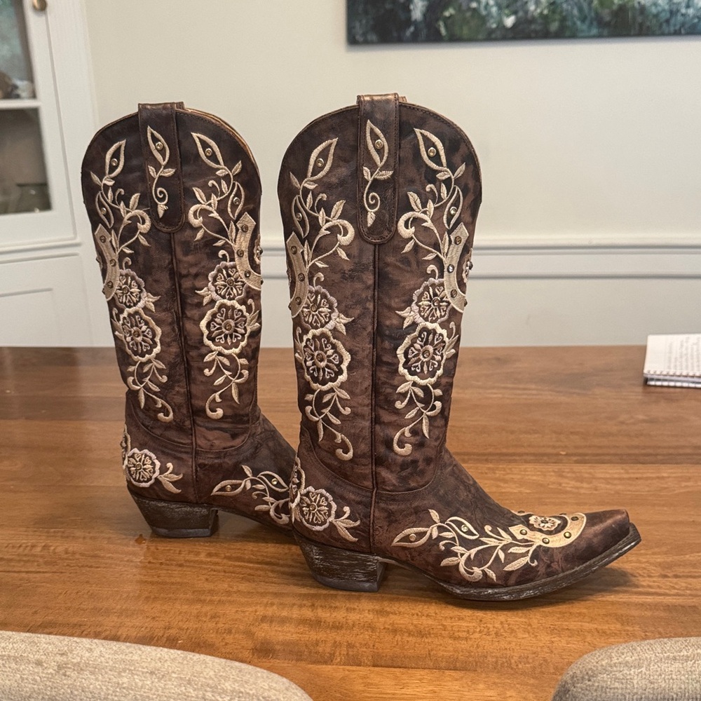 Old Gringo Dark Brown Embroidered Heeled Boots - Picture 5 of 5